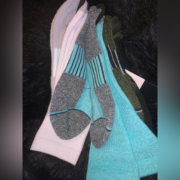 Z By Zella Move Crew Socks In Green Scarab-Teal Multi - Picture 4 of 4